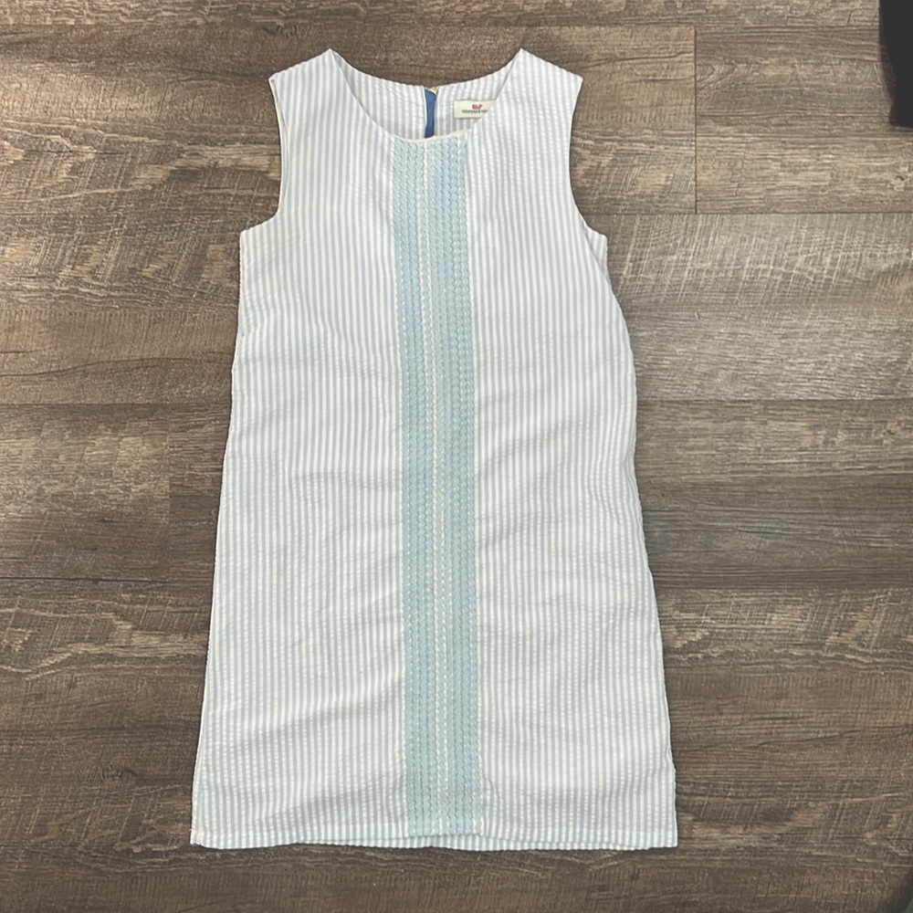 Vineyard Vines Girls seersucker light blue striped shift dress size 10